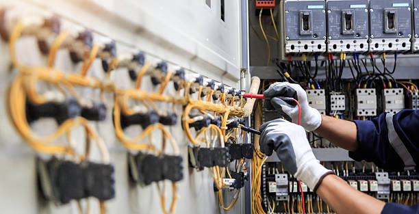 Professional Electrician technician working in Athens, MI